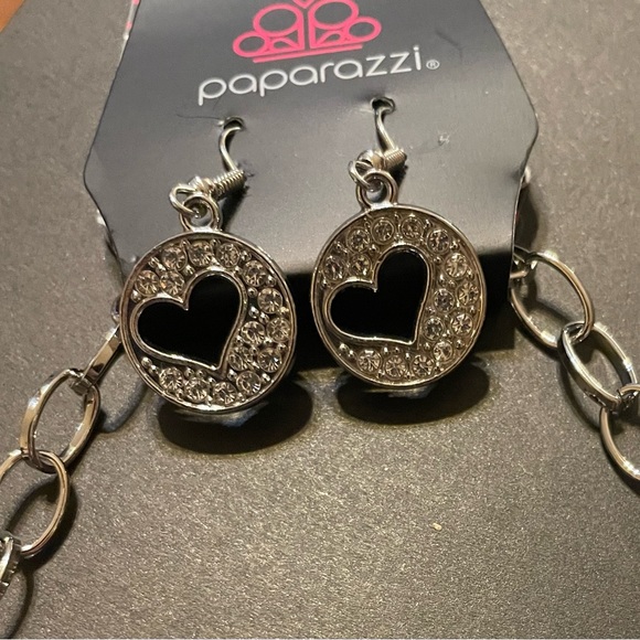 NWT Paparazzi Toggle Heart Necklace, Earrings and Urban Bracelet Beautiful! - Picture 5 of 5